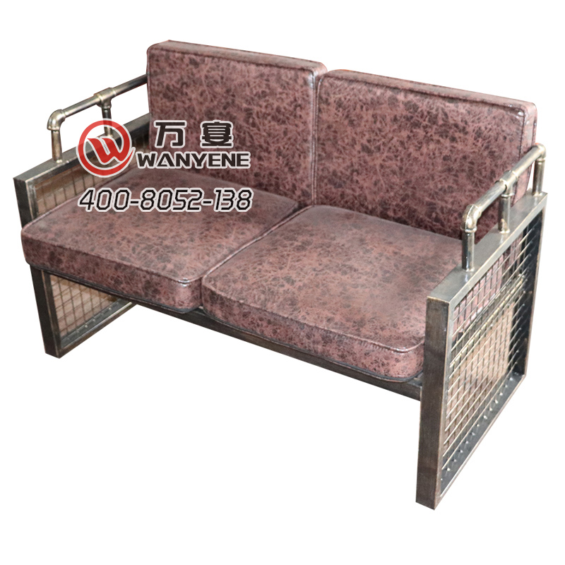 铁艺主题风 古铜色坦克椅子 铁管钢材沙发 仿古工业 双人位 皮料座包靠背 卡座沙发 侧边铁网沙发